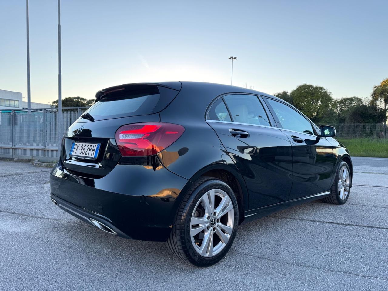 MERCEDES Classe A180 d Sport - Led Navi 17