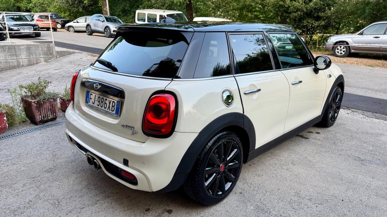 Mini 2.0 Cooper SD Hype 5 porte