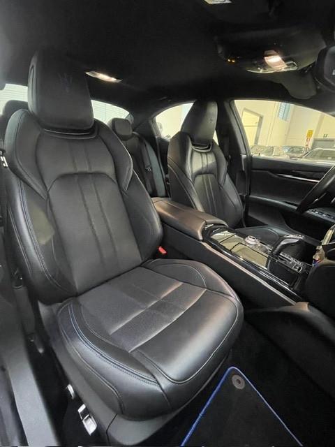 Maserati Ghibli L4 330 CV MHEV Gransport