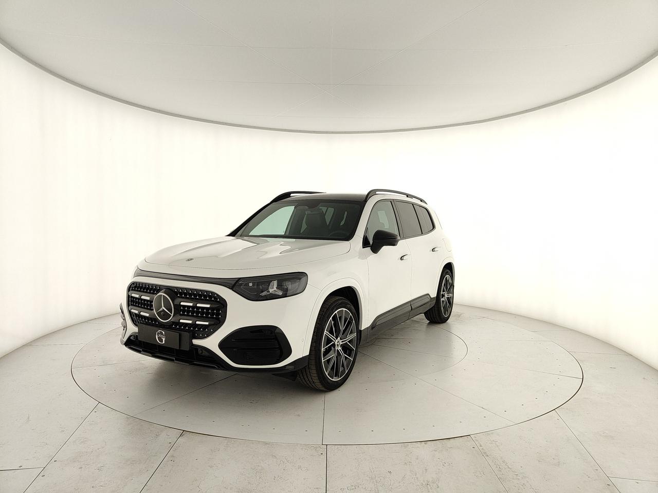 Mercedes-Benz GLB 200