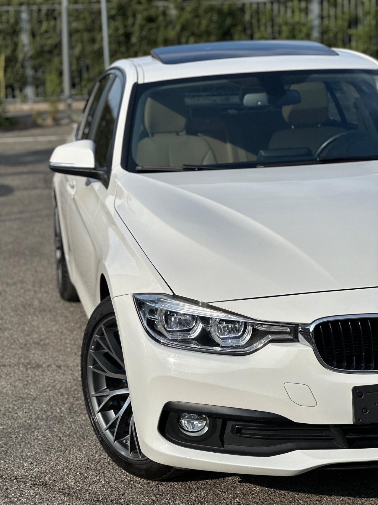 Bmw 320i berlina Business Advantage aut.