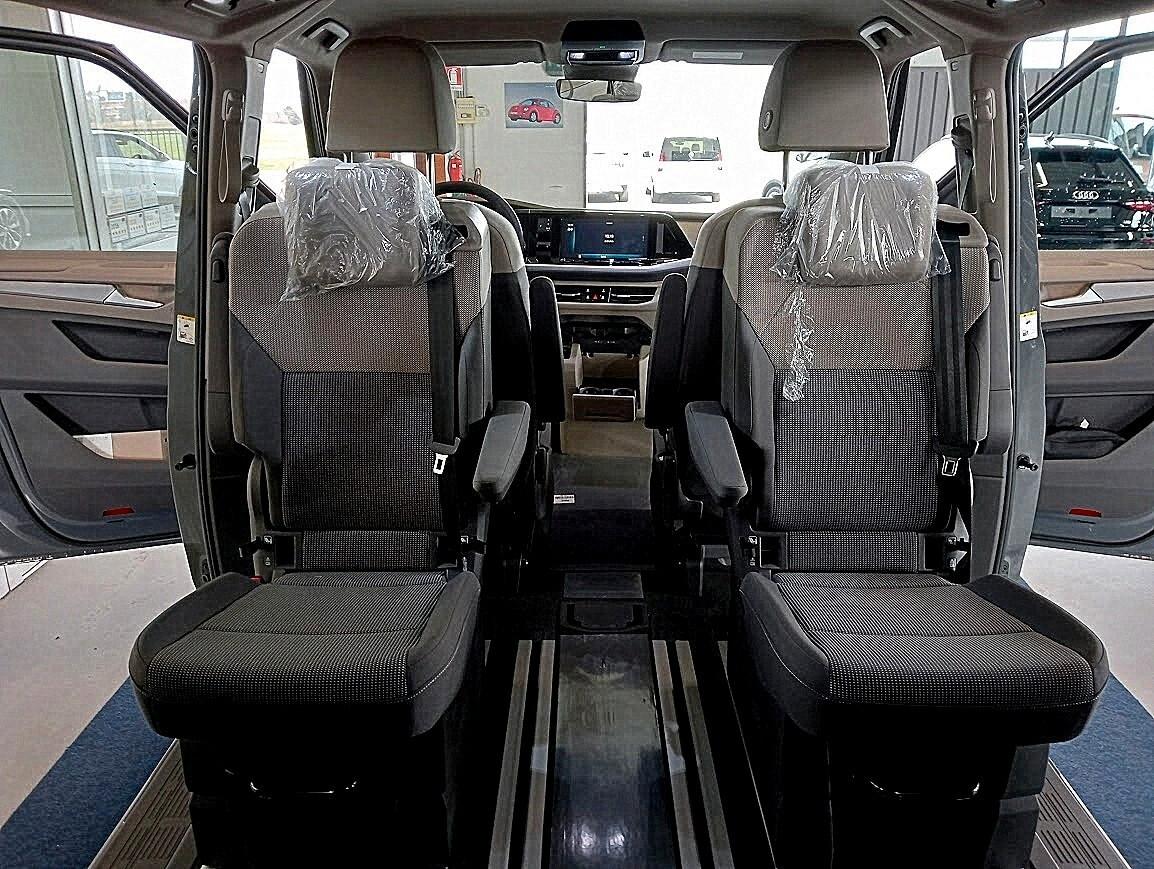 Volkswagen T7 Multivan 1.5 245cv PHEV 4MOTION 4X4 LIFE 7P PRONTA CONS
