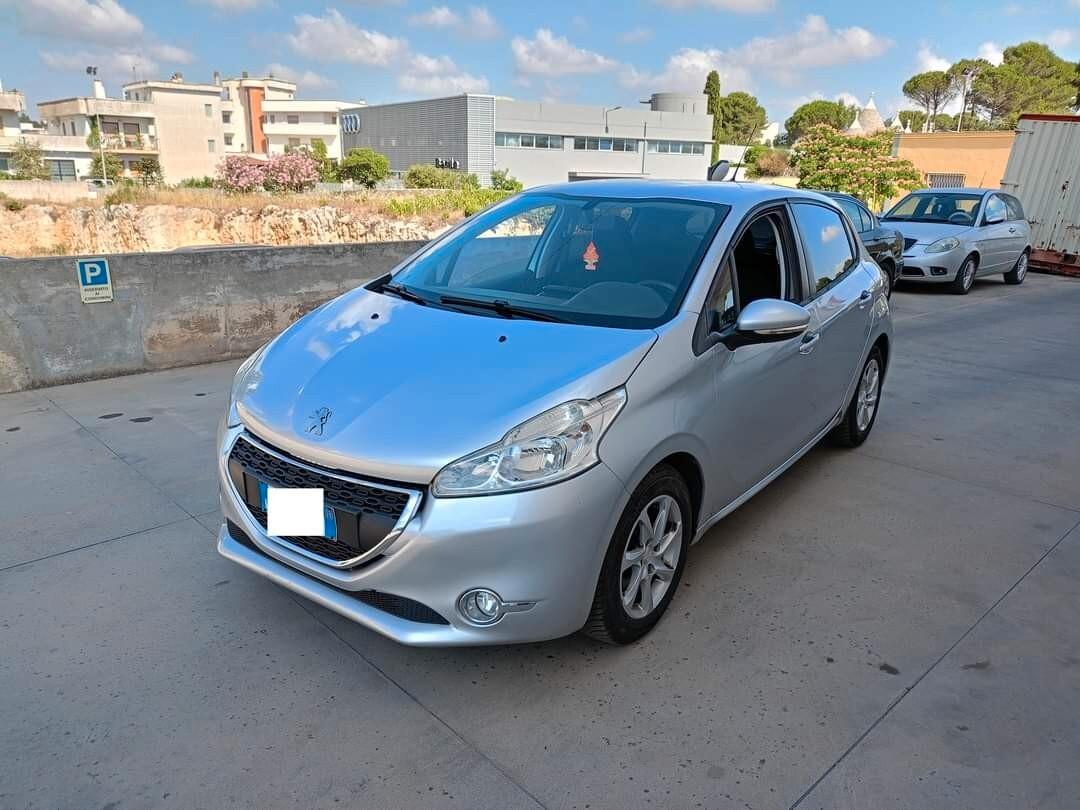 Peugeot 208 1.200 benzina X NEO PATENTATI 2 ANNI DI GARANZIA