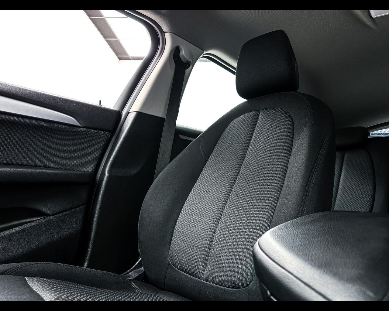 BMW X2 (F39) - X2 xDrive25e Business-X