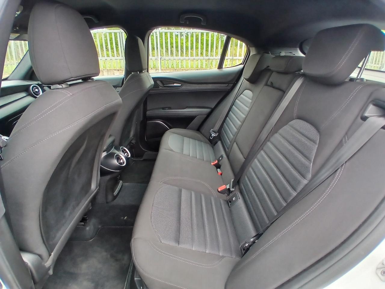 Alfa Romeo Stelvio 2.2 Turbodiesel 190 CV AT8 RWD Business