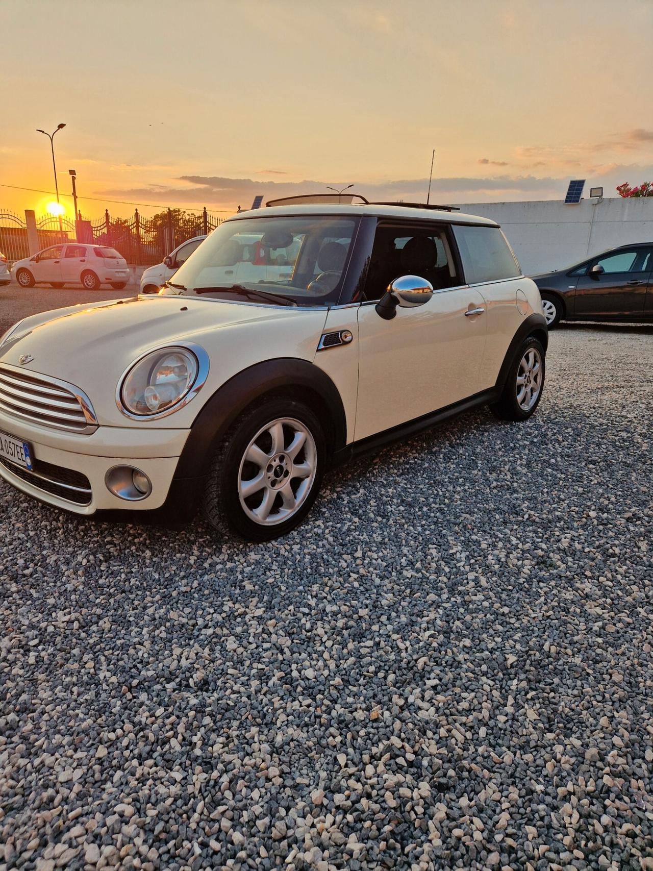 Mini Mini 1.6 16V Cooper D 50 Mayfair