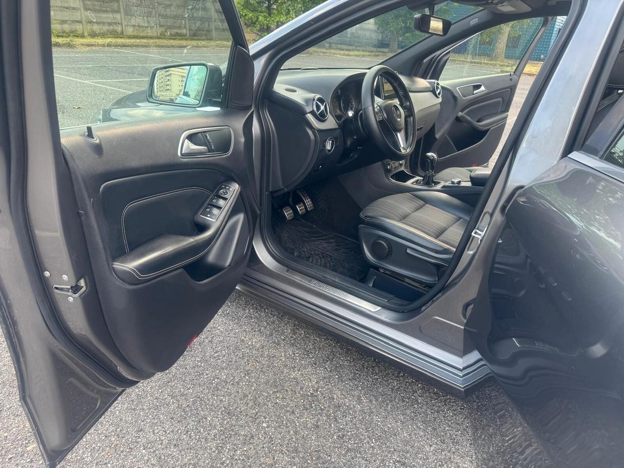 Mercedes-benz B 180 CDI BlueEFFICIENCY Premium