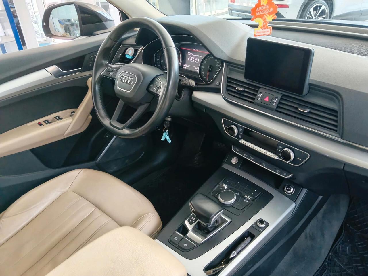 Audi Q5 35 TDI quattro S tronic Business