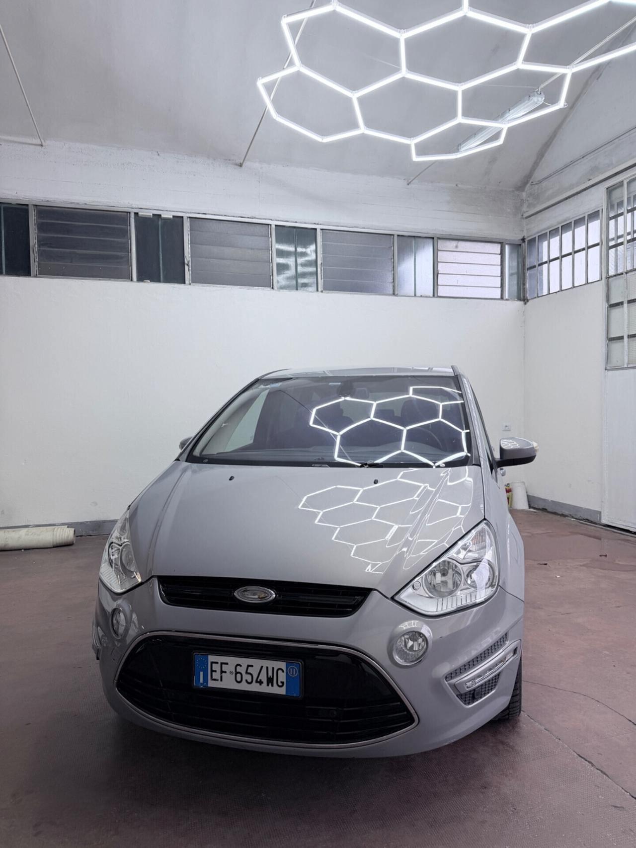 Ford S-Max 2.0 TDCi 163CV Titanium 7 posti