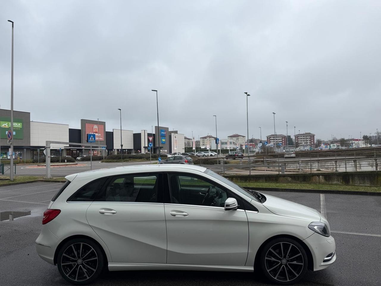 Mercedes-benz B 180 CDI Premium