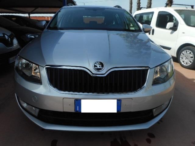 SKODA Octavia Octavia 1.6 TDI CR 110 CV DSG W. Execut.