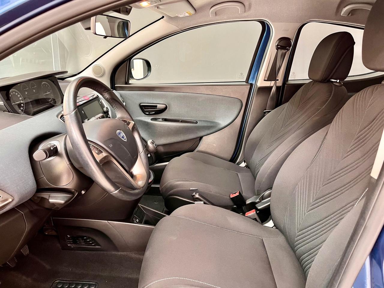 Lancia Ypsilon 1.0 Hybryd Gold KM 45.000 - 2022