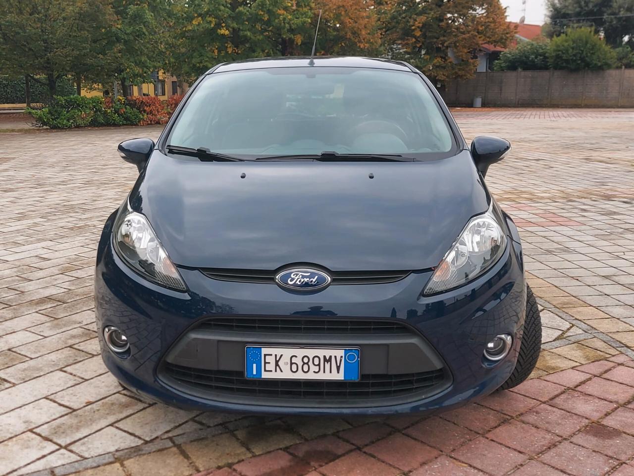 Ford Fiesta 1.2 benzina 5p unico proprietario (neopatentati)
