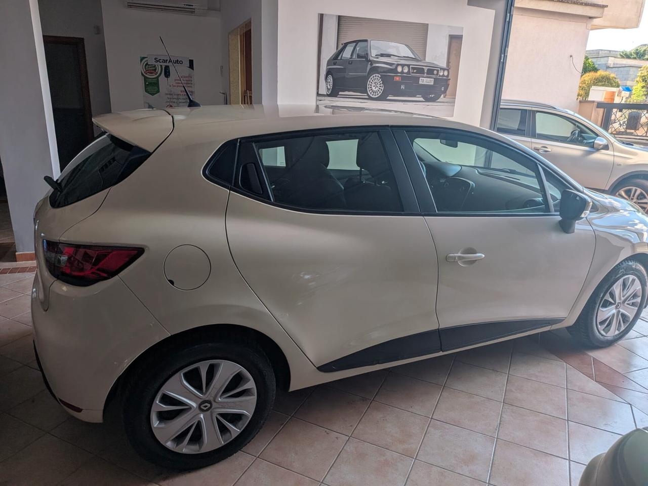Renault Clio dCi 8V 75 CV Start&Stop 5 porte Energy Duel2