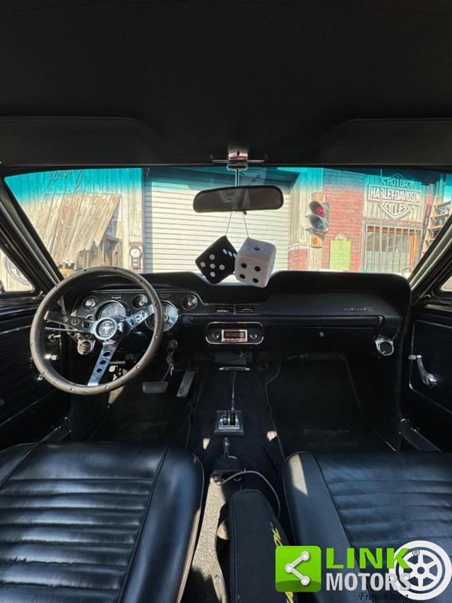 FORD Mustang 2 porte hardtop