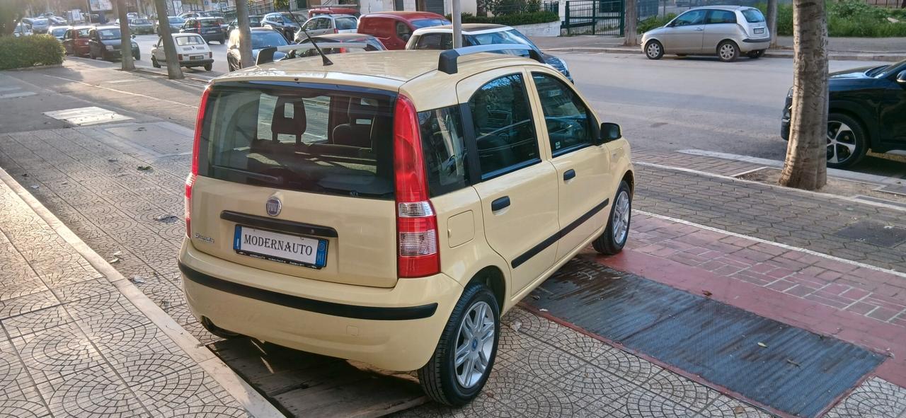 FIAT PANDA 1.2 EMOTION PARI AL NUOVO