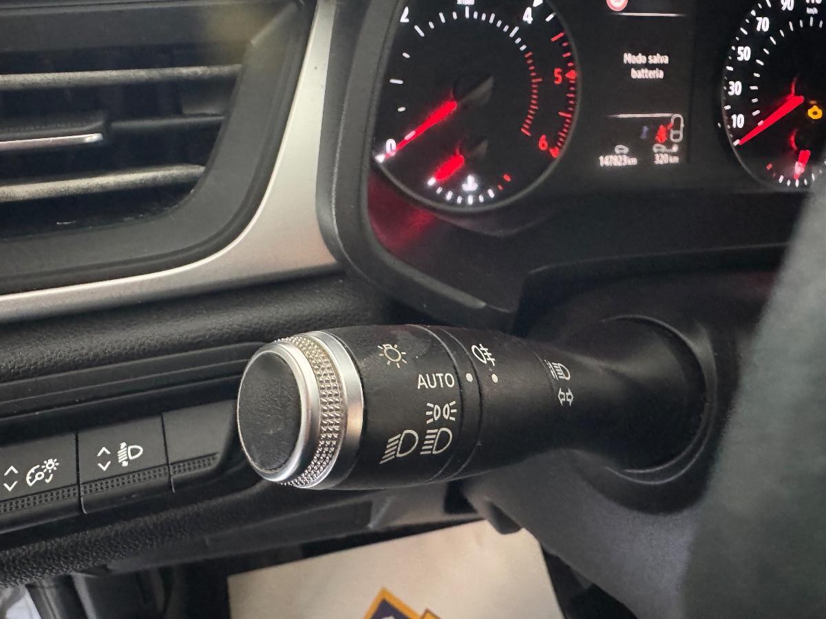 RENAULT CAPTUR 1.5dCi 95CV Business UNICO PROP/ NAVIGATORE/ CARPLAY