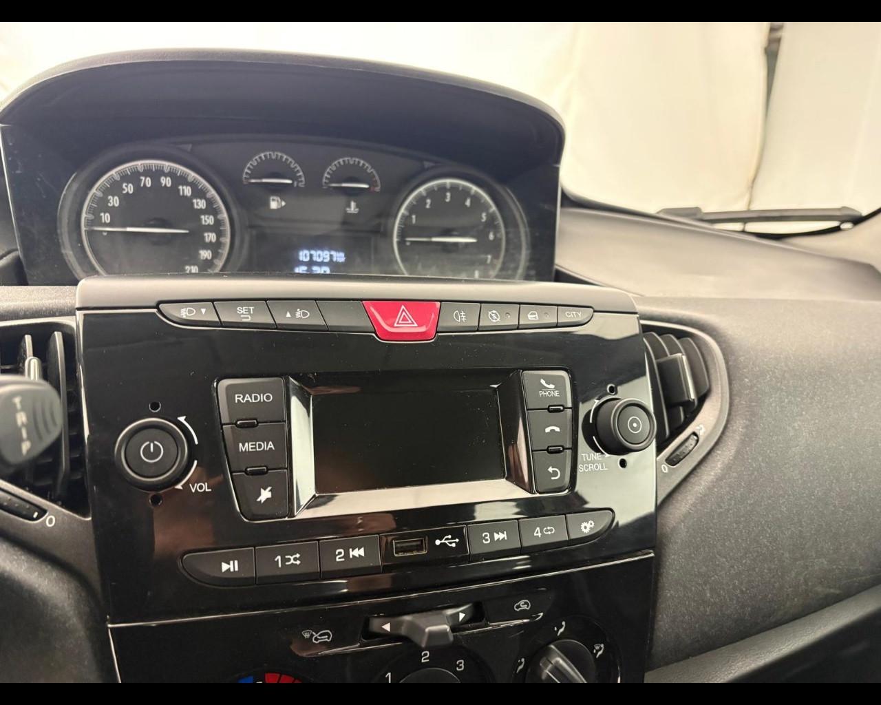 LANCIA Ypsilon 1.2 Silver Gpl 69cv