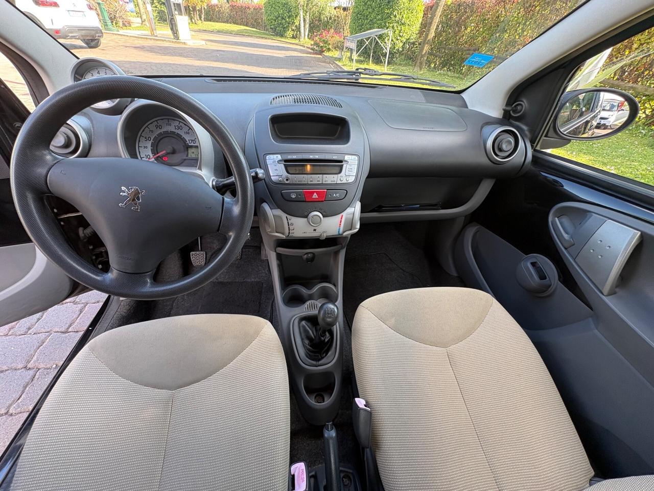 Peugeot 107 1.0 68CV 3p. Sweet Years