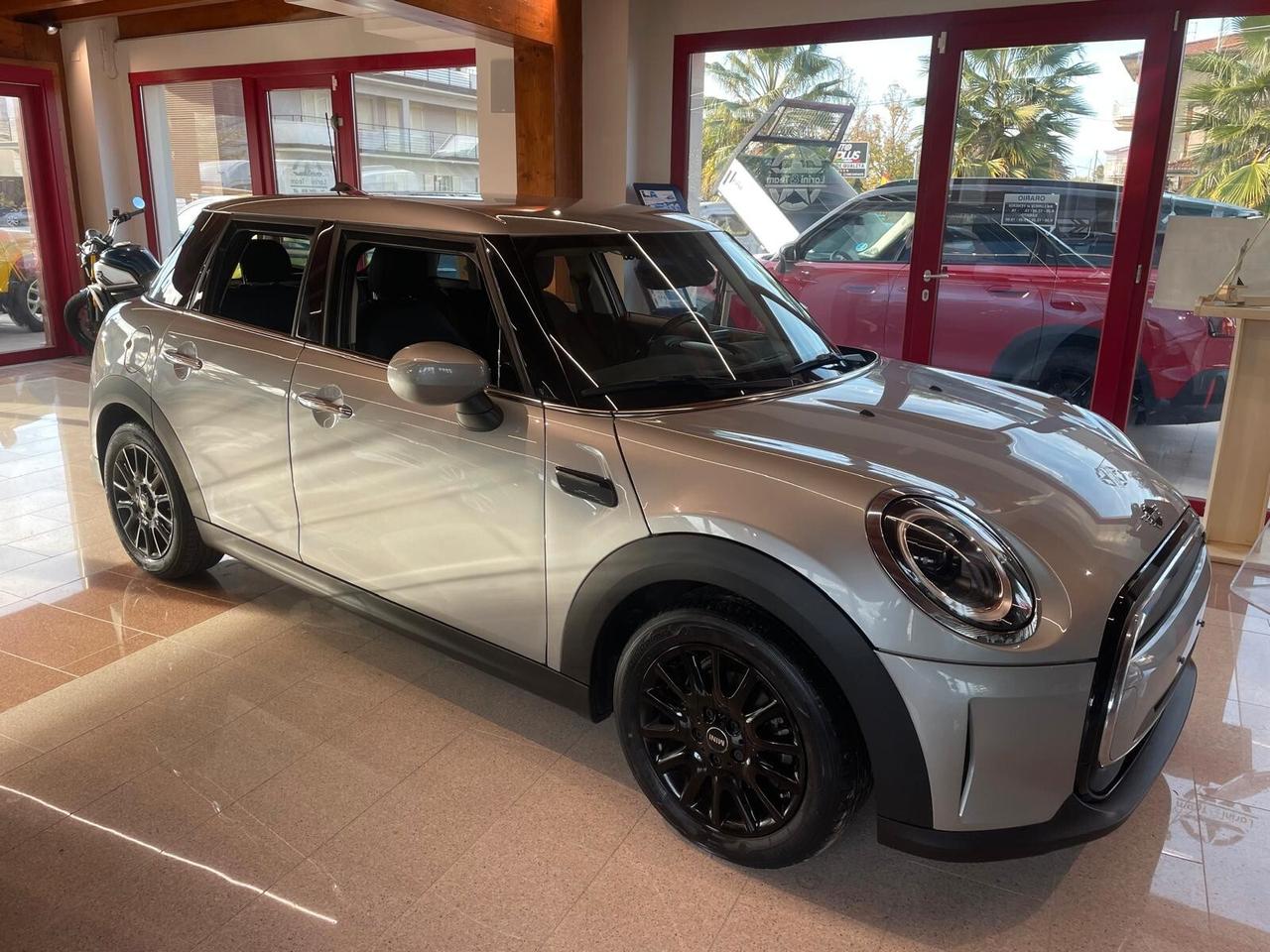 Mini 1.5 Cooper SOLO 16.300 KM