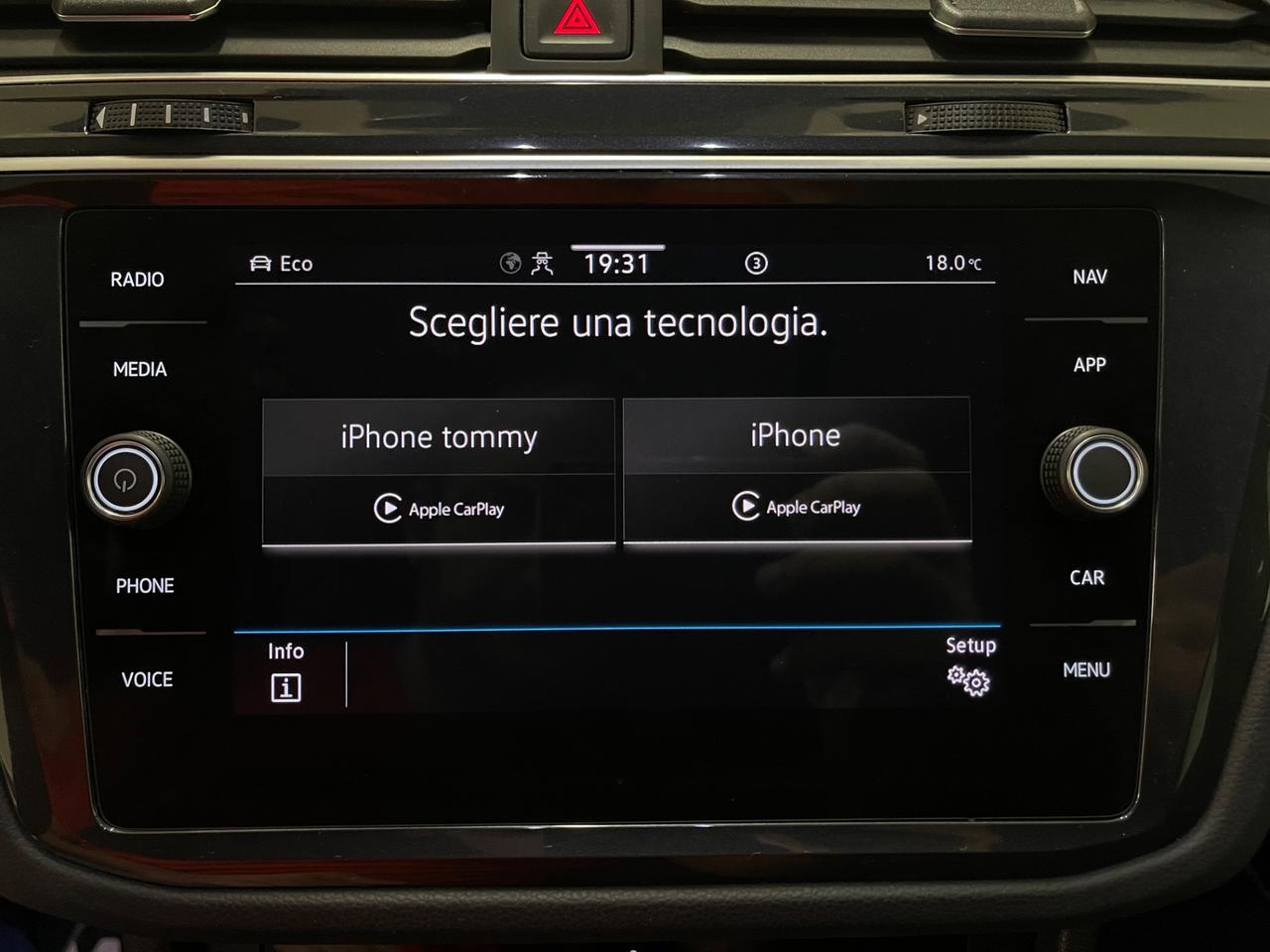 VOLKSWAGEN TIGUAN 2.0 TDI R-Line 4MOTION 2021