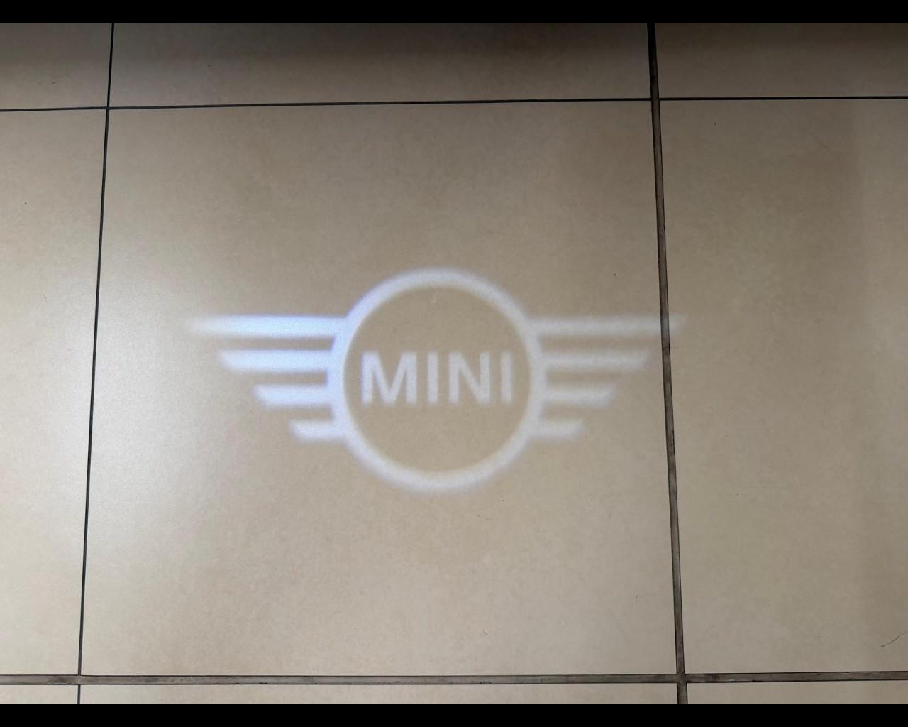 MINI Mini Cabrio (F57) - Mini 1.5 Cooper Classic Cabrio