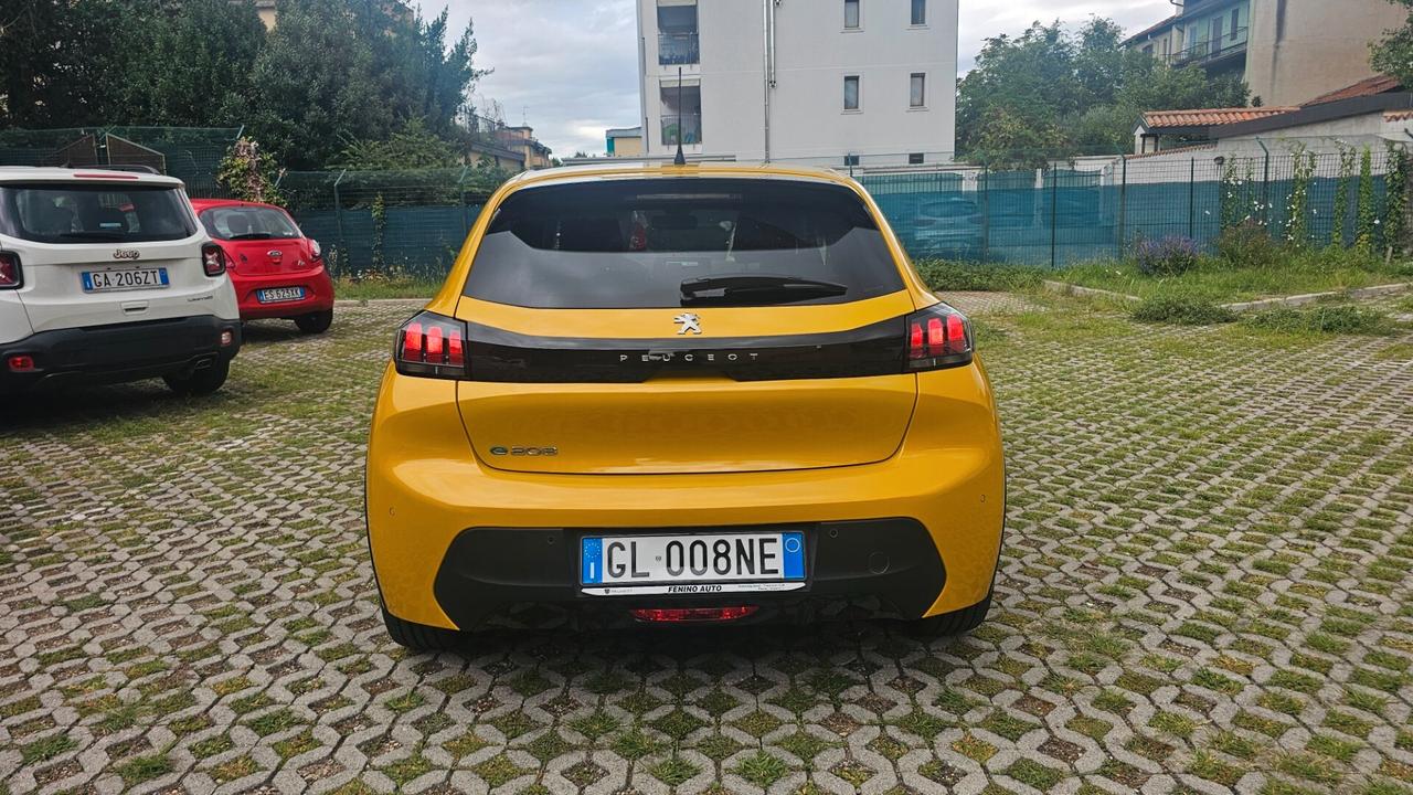 Peugeot 208 motore elettrico 136 CV 5 porte Active