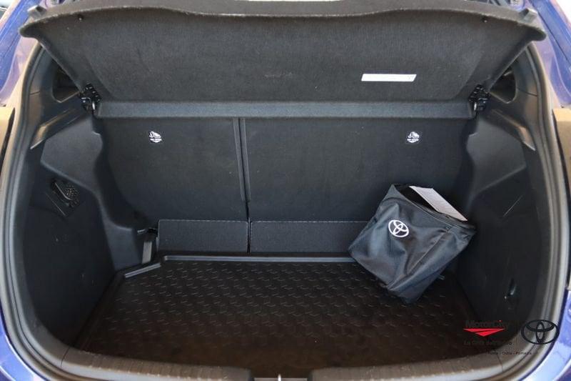 Toyota Yaris 1.5 Hybrid 5 porte Lounge