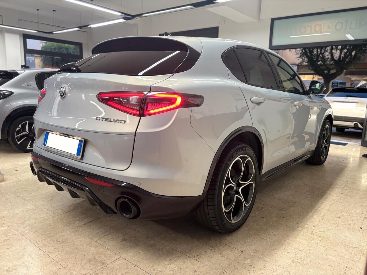 Alfa Romeo Stelvio 2.2 Turbodiesel 210 CV Veloce AT8 Q4 My24