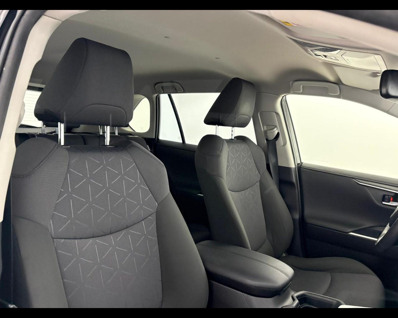 TOYOTA Rav4 2.5 vvt-ie h Dynamic 2wd 218cv e-cvt