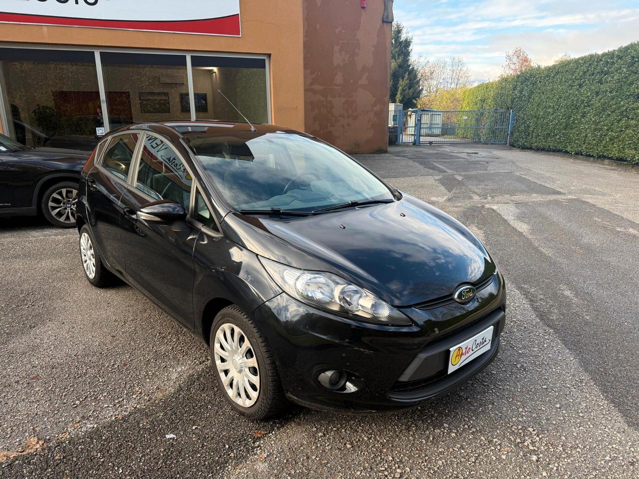 Ford Fiesta 1.4 5 porte - GPL Titanium UNICO PROPRIETARIO