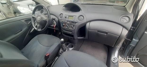 Toyota yaris 1.4 tdi