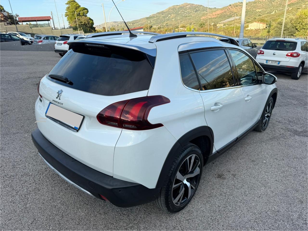 Peugeot 2008 BlueHDi 120 S&S Allure