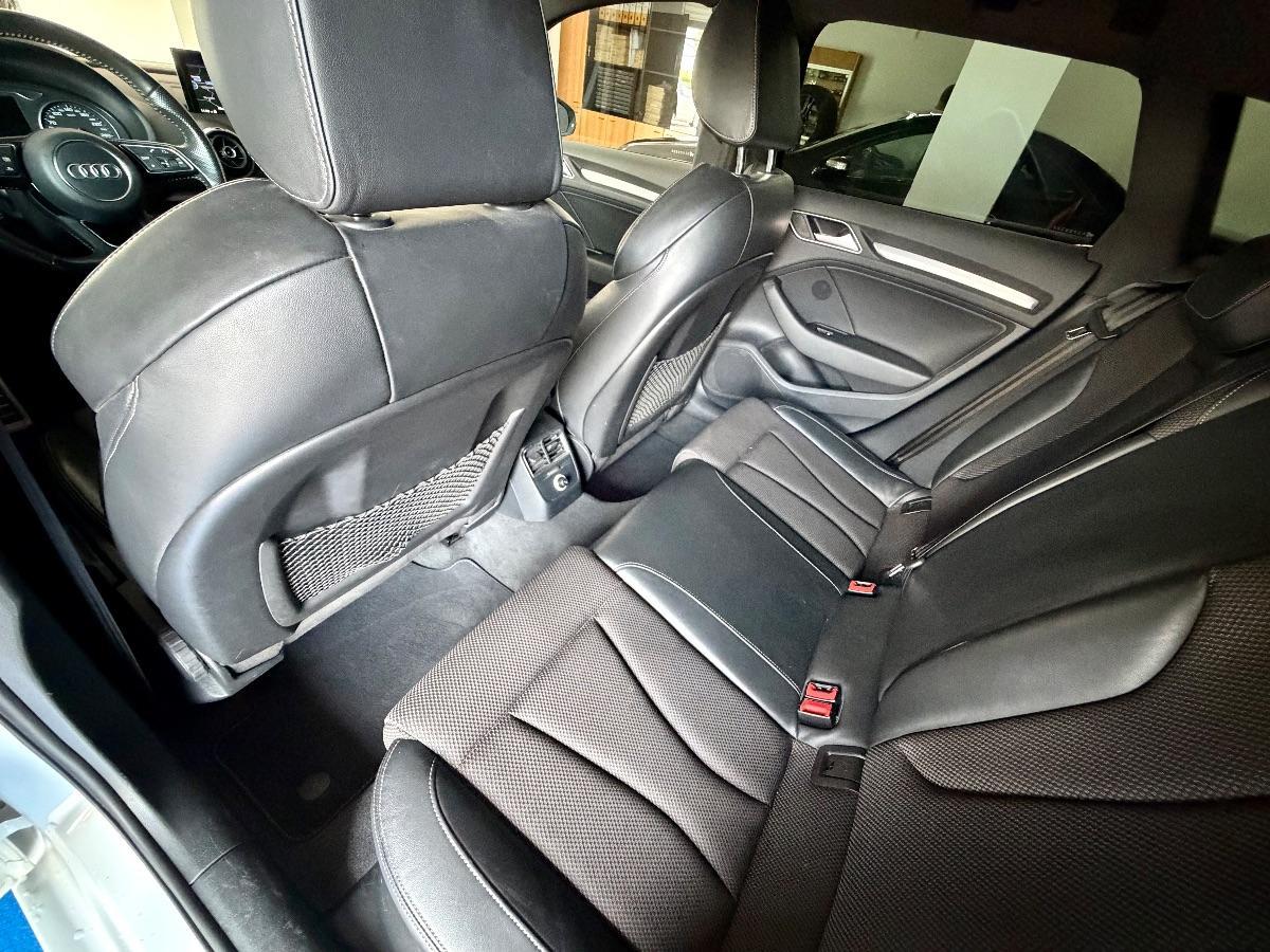 AUDI - A3 - 2.0 TDI S tronic S-Line
