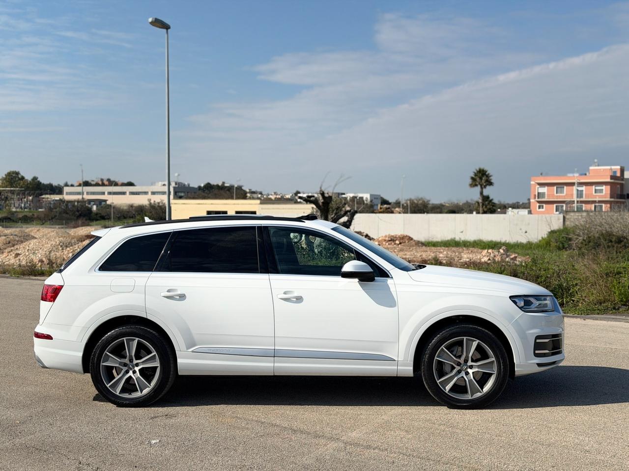 Audi Q7 3.0 TDI 218 CV ultra quattro tiptronic sport plus