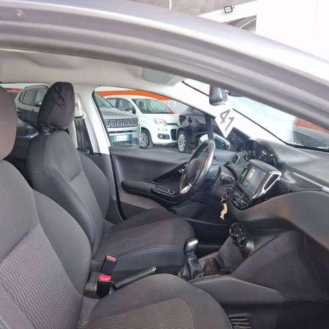 Peugeot 208 208 5p 1.5 bluehdi Allure s