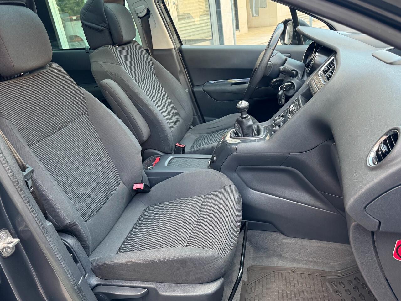 PEUGEOT 5008 1.6 HDI 115 CV. ALLURE 7 POSTI TETTO+NAVI