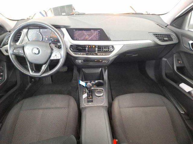 BMW 118 d 5p. Business Advantage