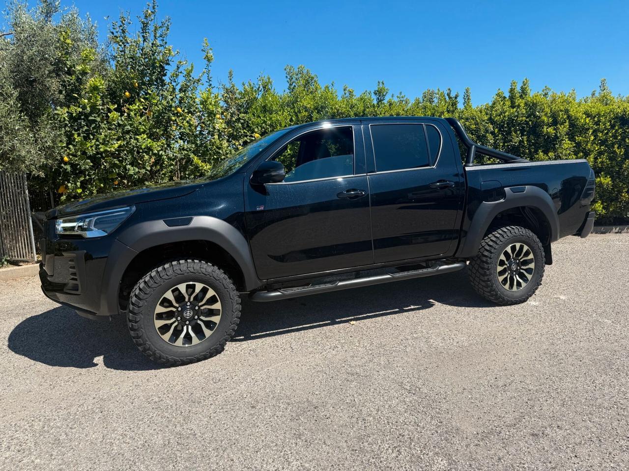Toyota Hilux 2.8 D-4D A/T 4WD 4 porte Double Cab GR SPORT
