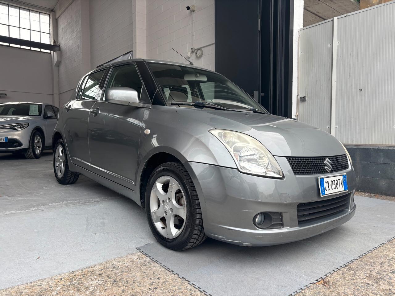 Suzuki Swift IV 5p 1.3 16v GLX 90cv(67kW)