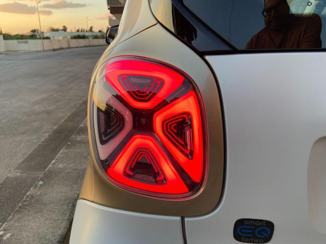 SMART ForTwo EQ Prime TETTO PAN-INTERNI IN PELLE-SEDILI RISCAL.