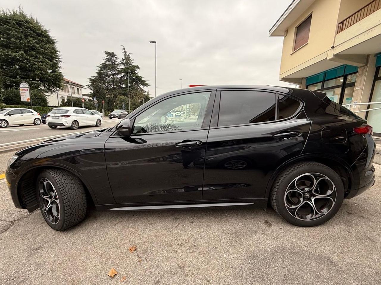 Alfa Romeo Stelvio Veloce 2.2 #8284