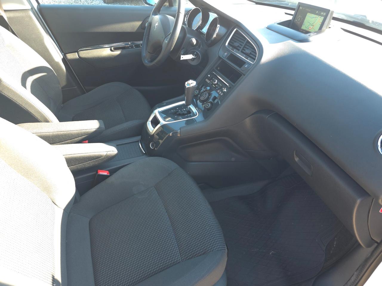 Peugeot 5008 BlueHDi 120 S&S Allure