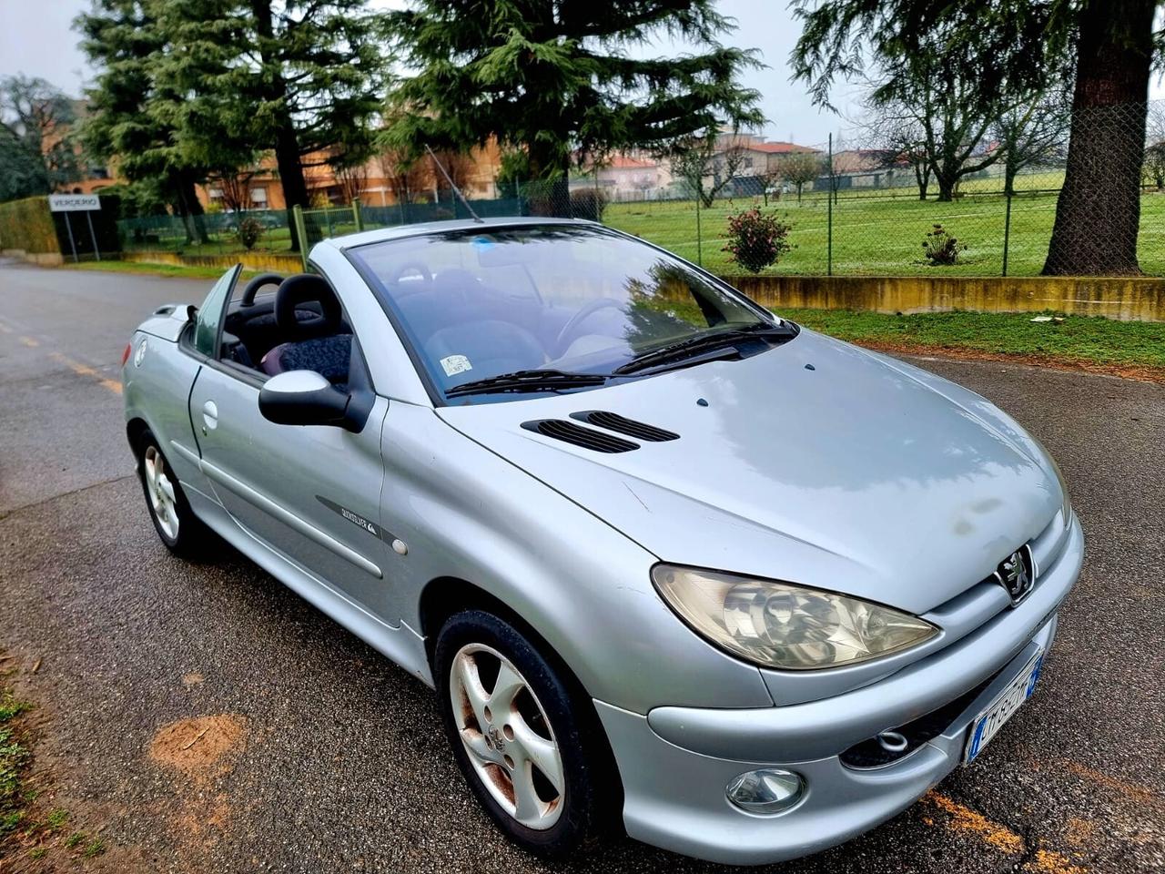 Peugeot 206 1.6 ADATTA A NEOPATENTATI