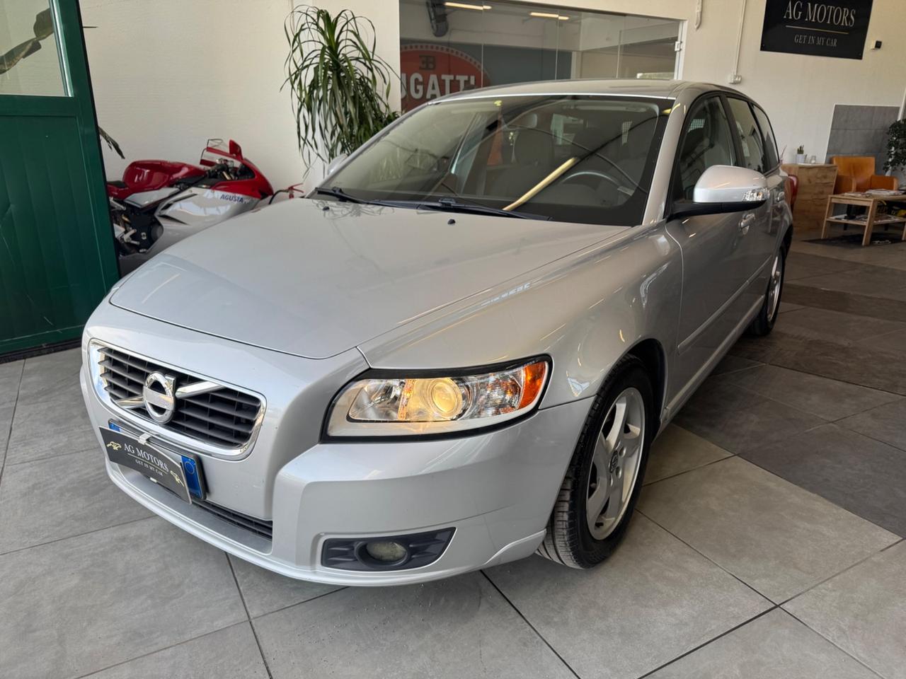 Volvo V50 D4 R-design