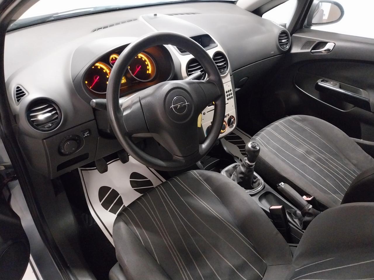 Opel Corsa 1.2 GPL 5 porte Club - ok neopatentati