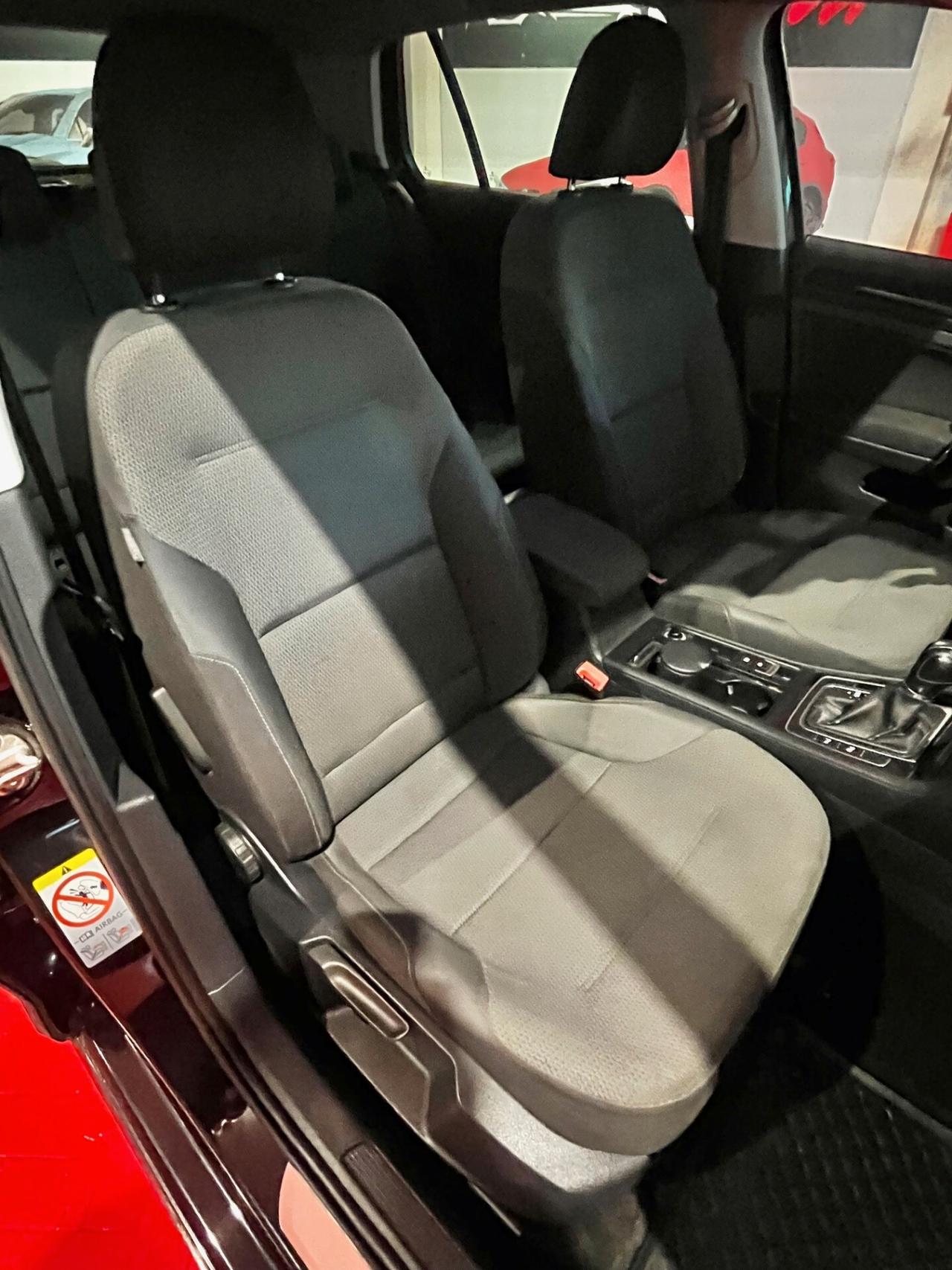 VOLKSWAGEN GOLF VII 105 CV TDI HIGHLINE DSG RETROCAMERA CERCHI IN LEGA OK NEOPATENTATI