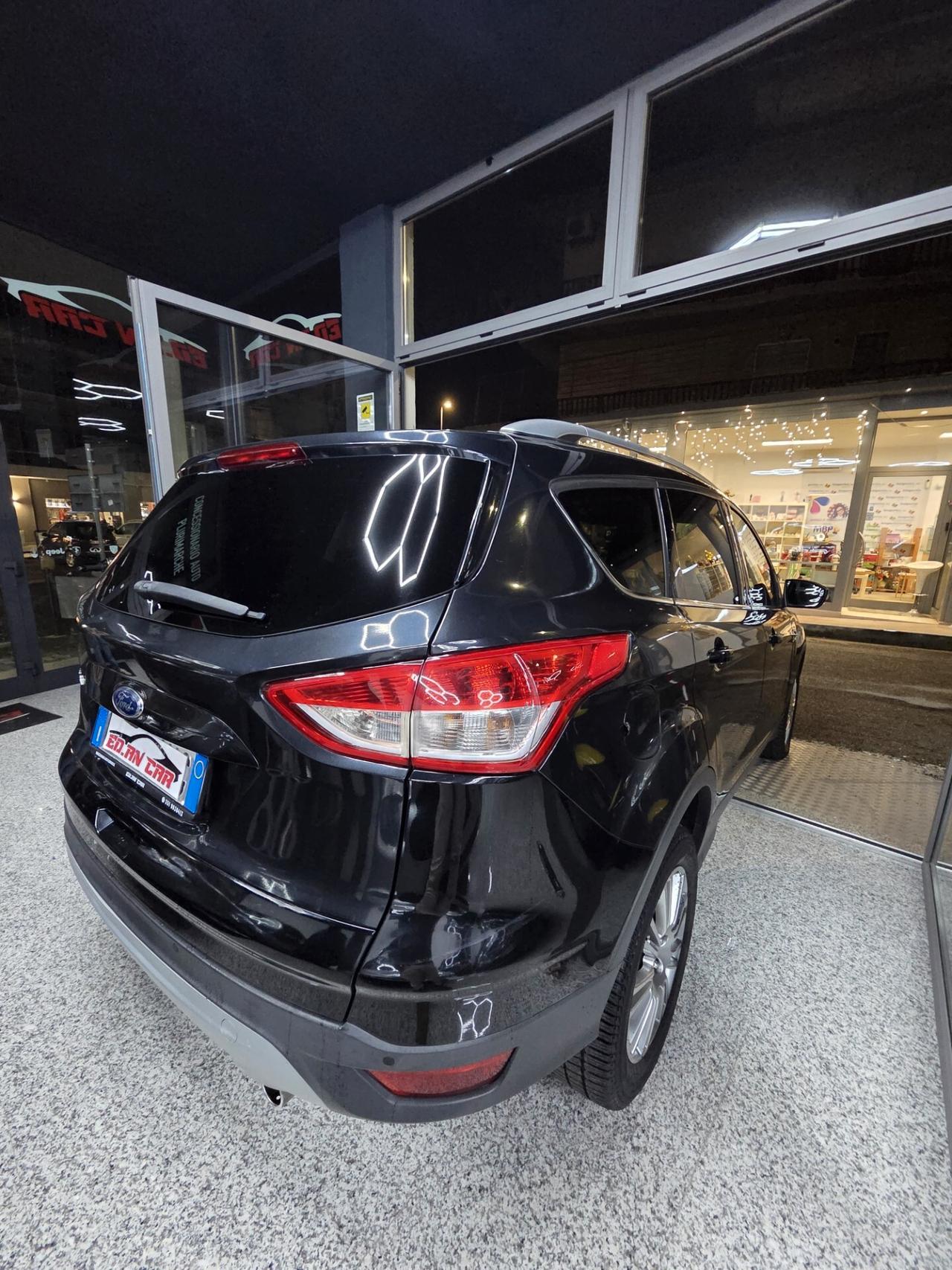 Ford Kuga 2.0 TDCI 140 CV 4WD Titanium