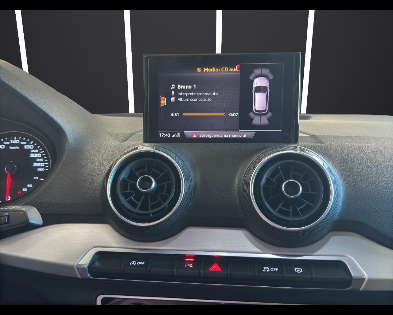 AUDI Q2 - Q2 40 TFSI quattro S tronic Business