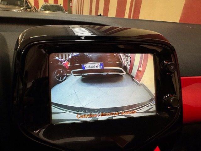 TOYOTA Aygo 1.0 VVT-i 69 CV 5 porte x-wave